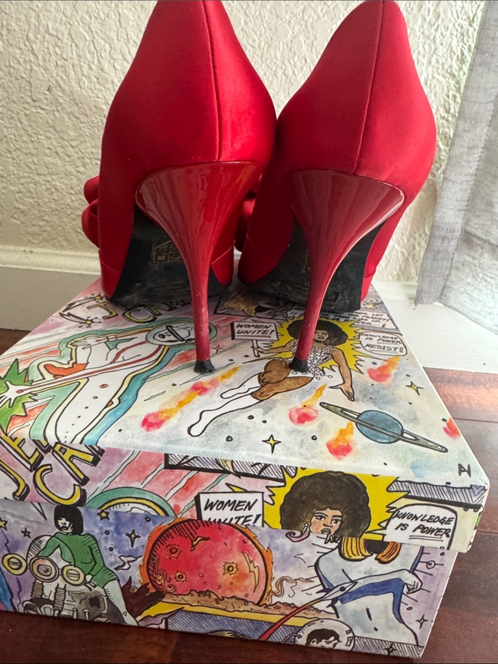 Jeffrey Campbell Red Satin Pointed-Toe Pumps with Bow - Picture 3 of 6